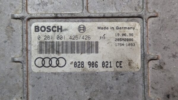 Centralina Motore Audi A4 0281001425/426 028906021CE - immagine 3