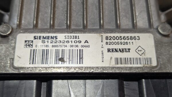 Centralina Motore Renault Megane S122326109A 8200565863 8200592611 - immagine 3